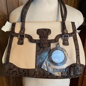 NWT Koret 33rd & Mad canvas bag